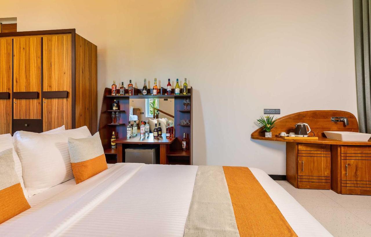 The Palace By Ocean Bentota Bagian luar foto